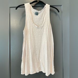 Light grey distressed tank top. Size M.